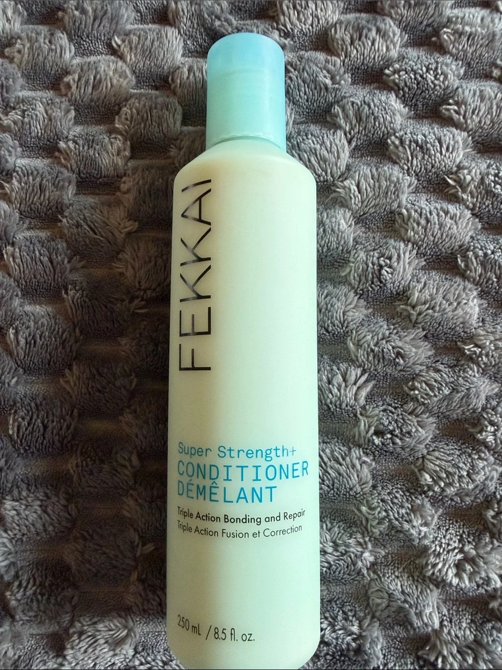 Fekkai Super Strength+ Conditioner — Cream Bottle with Light Blue Cap